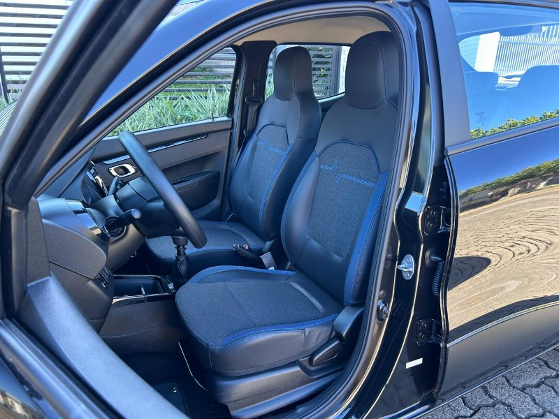 RENAULT KWID INTENSE 1.0 FLEX 12V 5P MEC. 2026/2026 LS MULTIMARCAS VENÂNCIO AIRES / Carros no Vale