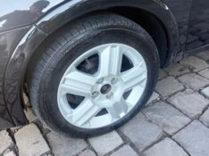 CHEVROLET CORSA SED. PREMIUM 1.4 8V ECONOFLEX 4P 2010/2010 ELY AUTOMÓVEIS LAJEADO / Carros no Vale