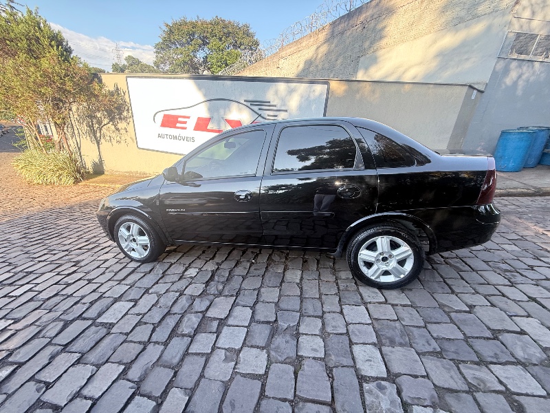 CHEVROLET CORSA SED. PREMIUM 1.4 8V ECONOFLEX 4P 2010/2010 ELY AUTOMÓVEIS LAJEADO / Carros no Vale