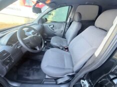 CHEVROLET CORSA SED. PREMIUM 1.4 8V ECONOFLEX 4P 2010/2010 ELY AUTOMÓVEIS LAJEADO / Carros no Vale