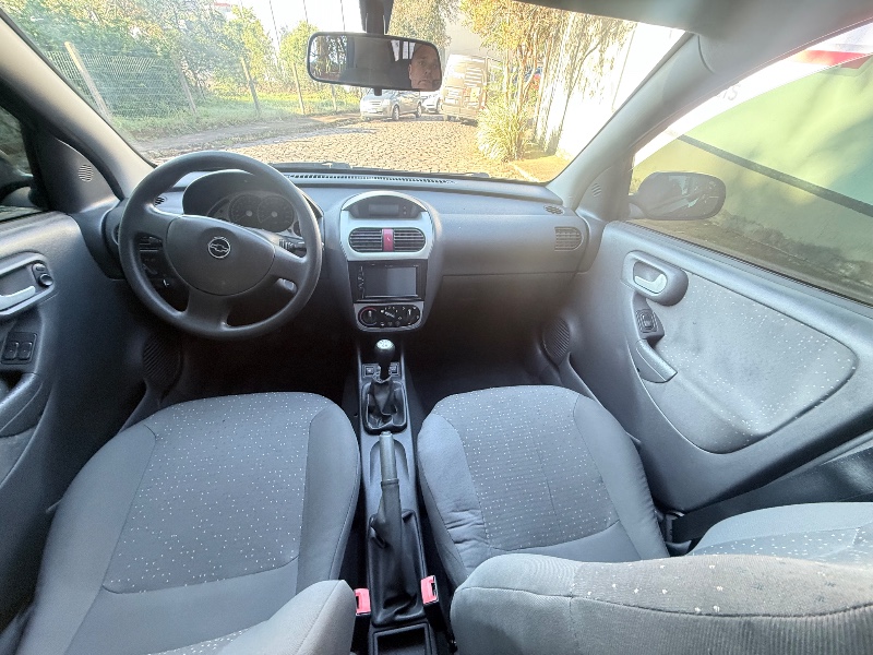 CHEVROLET CORSA SED. PREMIUM 1.4 8V ECONOFLEX 4P 2010/2010 ELY AUTOMÓVEIS LAJEADO / Carros no Vale