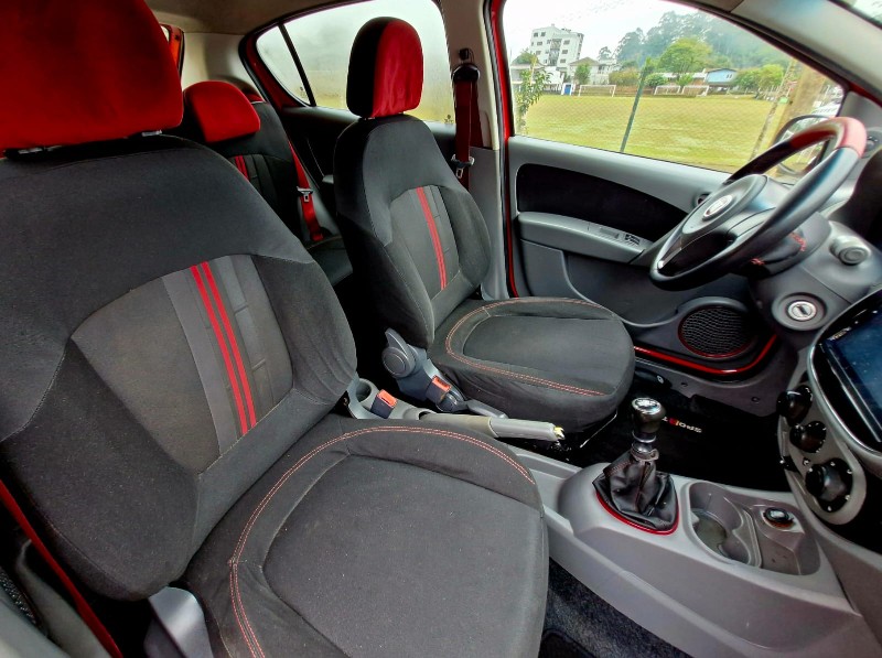FIAT PALIO 1.6 SPORTING 16V 2013/2013 CRUZEIRO MULTIMARCAS CRUZEIRO DO SUL / Carros no Vale