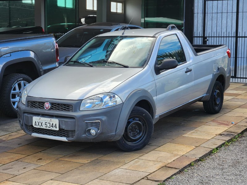 FIAT STRADA WORKING 1.4 2013/2014 TS VEÍCULOS ANTA GORDA / Carros no Vale