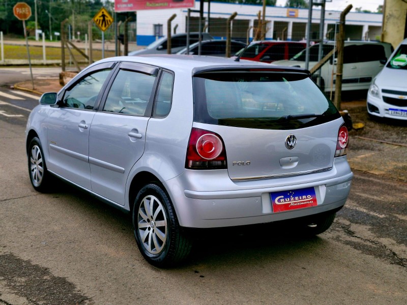 VOLKSWAGEN POLO SPORTLINE 1.6 2011/2011 CRUZEIRO MULTIMARCAS CRUZEIRO DO SUL / Carros no Vale