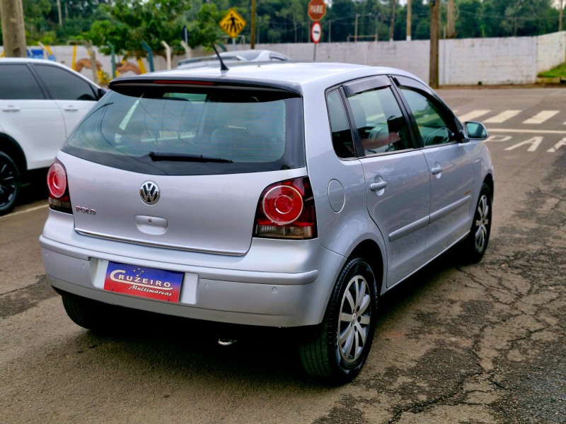 VOLKSWAGEN POLO SPORTLINE 1.6 2011/2011 CRUZEIRO MULTIMARCAS CRUZEIRO DO SUL / Carros no Vale