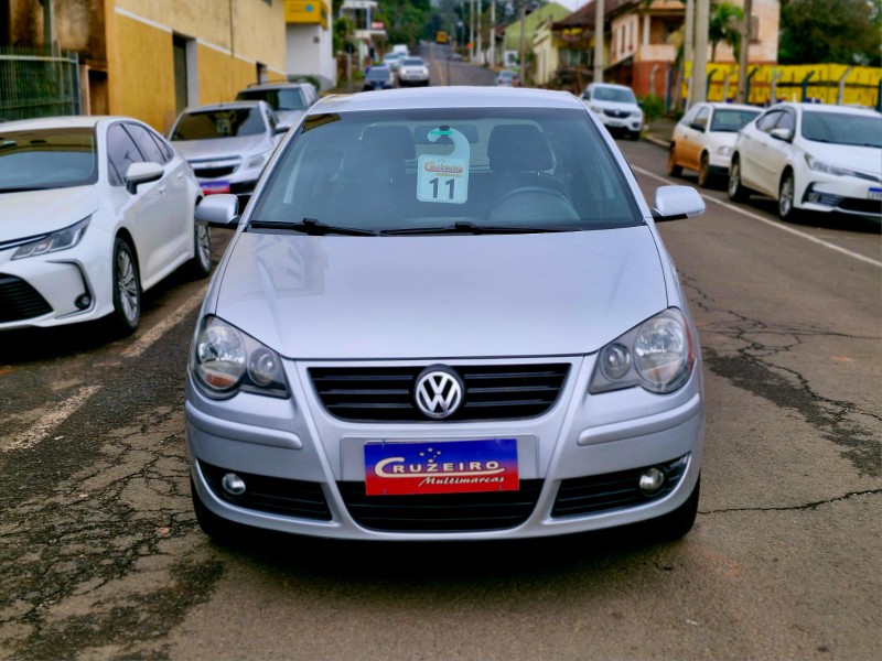 VOLKSWAGEN POLO SPORTLINE 1.6 2011/2011 CRUZEIRO MULTIMARCAS CRUZEIRO DO SUL / Carros no Vale