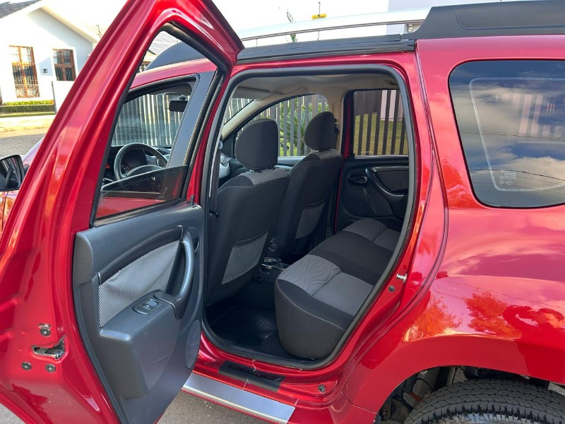 RENAULT DUSTER DYNAMIQUE 2.0 FLEX 16V AUT. 2014/2014 LS MULTIMARCAS VENÂNCIO AIRES / Carros no Vale