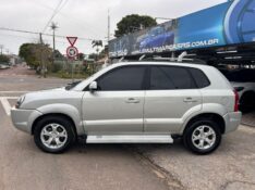 HYUNDAI TUCSON 2.0 16V FLEX AUT. 2013/2013 LS MULTIMARCAS VENÂNCIO AIRES / Carros no Vale