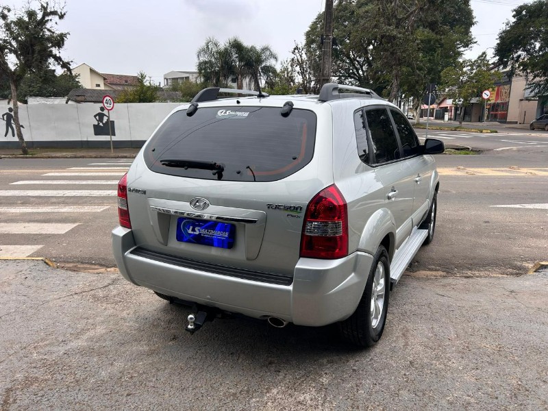 HYUNDAI TUCSON 2.0 16V FLEX AUT. 2013/2013 LS MULTIMARCAS VENÂNCIO AIRES / Carros no Vale