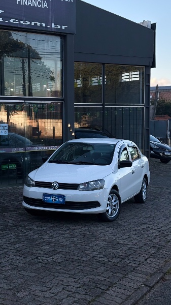 VOLKSWAGEN VOYAGE 1.0 2013/2014 RICARDINHO AUTOMÓVEIS MONTENEGRO / Carros no Vale