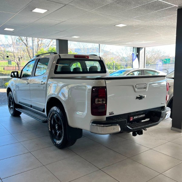 CHEVROLET S10 2.4 LTZ 4X2 CD 8V FLEX 4P MANUAL 2014/2014 JOÃO CARROS MULTIMARCAS GUAPORÉ / Carros no Vale