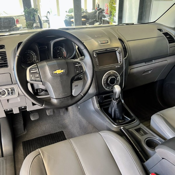 CHEVROLET S10 2.4 LTZ 4X2 CD 8V FLEX 4P MANUAL 2014/2014 JOÃO CARROS MULTIMARCAS GUAPORÉ / Carros no Vale
