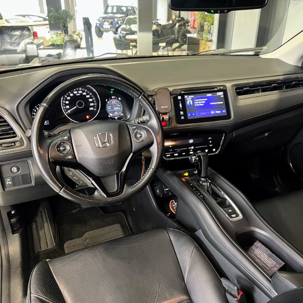 HONDA HR-V 1.8 TOURING 2018/2018 JOÃO CARROS MULTIMARCAS GUAPORÉ / Carros no Vale HONDA HR-V 1.8 TOURING 2018/2018 JOÃO CARROS MULTIMARCAS GUAPORÉ / Carros no Vale