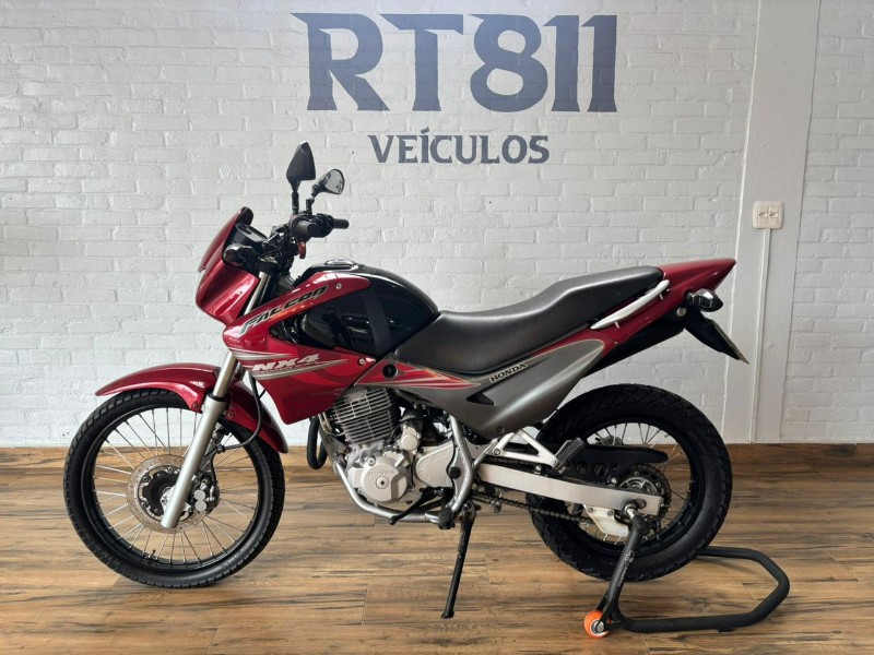 HONDA MOTOS NX4 FALCON /2008 RT 811 VEÍCULOS ARROIO DO MEIO / Carros no Vale