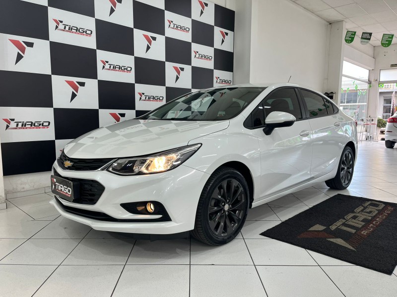 CHEVROLET CRUZE SEDAN LT 1.4 TURBO 2019/2019 TIAGO AUTOMÓVEIS VENÂNCIO AIRES / Carros no Vale