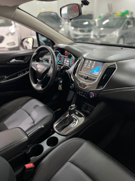 CHEVROLET CRUZE SEDAN LT 1.4 TURBO 2019/2019 TIAGO AUTOMÓVEIS VENÂNCIO AIRES / Carros no Vale
