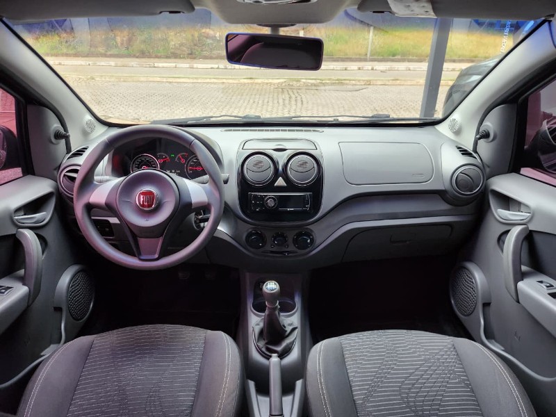 FIAT PALIO ATTRACTIV 1.0 2013/2013 TS VEÍCULOS ANTA GORDA / Carros no Vale
