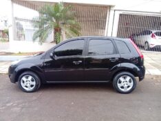 FORD FIESTA 1.6 FLEX 2011/2012 ALTERNATIVA VEÍCULOS LAJEADO / Carros no Vale