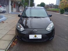 FORD FIESTA 1.6 FLEX 2011/2012 ALTERNATIVA VEÍCULOS LAJEADO / Carros no Vale