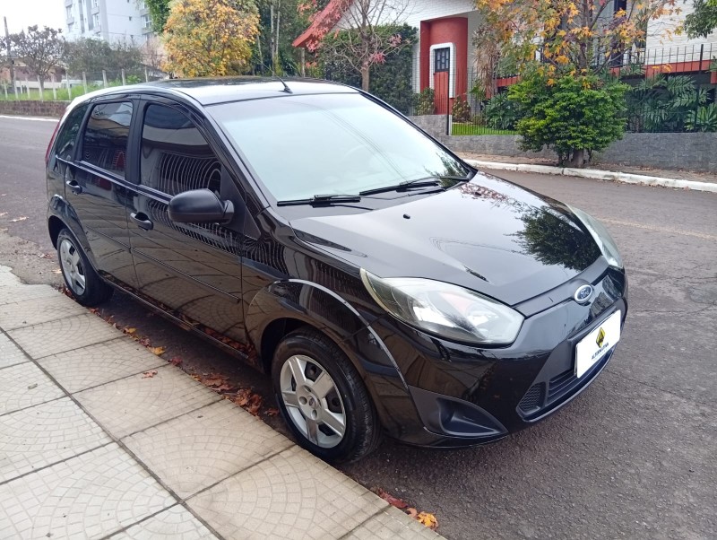 FORD FIESTA 1.6 FLEX 2011/2012 ALTERNATIVA VEÍCULOS LAJEADO / Carros no Vale