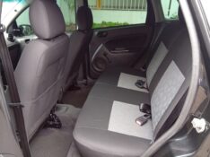 FORD FIESTA 1.6 FLEX 2011/2012 ALTERNATIVA VEÍCULOS LAJEADO / Carros no Vale