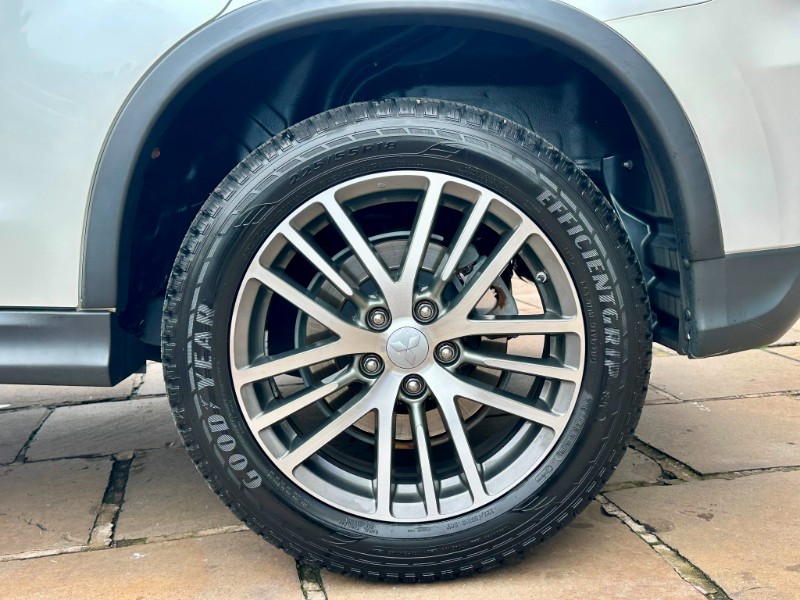 MITSUBISHI ASX HPE 2WD 2019/2020 SÉTIMA VEÍCULOS GUAPORÉ / Carros no Vale