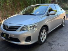 TOYOTA COROLLA GLI 1.8 2013/2014 ESTAÇÃO DO CARRO ESTRELA / Carros no Vale