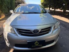 TOYOTA COROLLA GLI 1.8 2013/2014 ESTAÇÃO DO CARRO ESTRELA / Carros no Vale