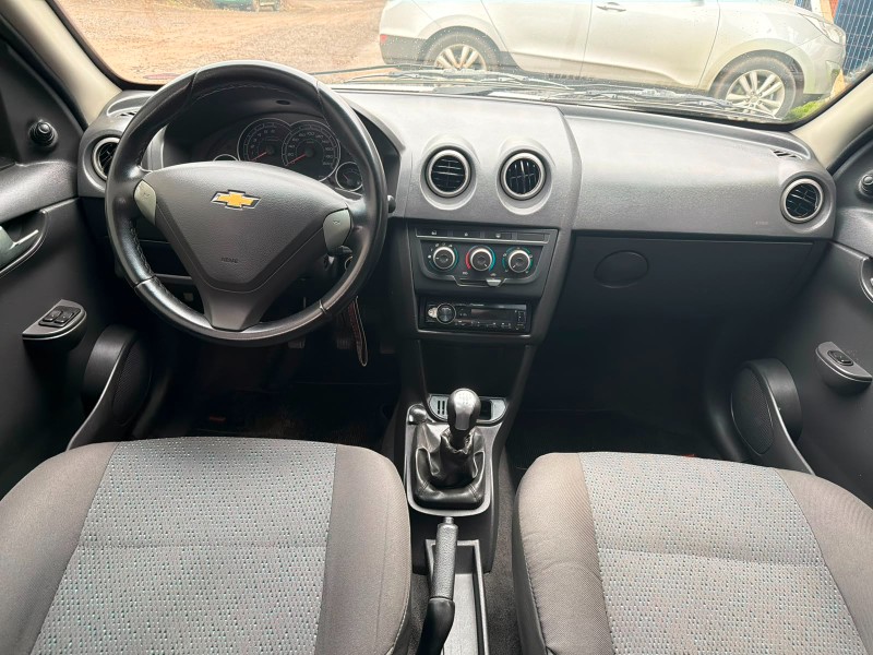 CHEVROLET CELTA LT 1.0 /2014 MENEGHINI VEÍCULOS ARROIO DO MEIO / Carros no Vale