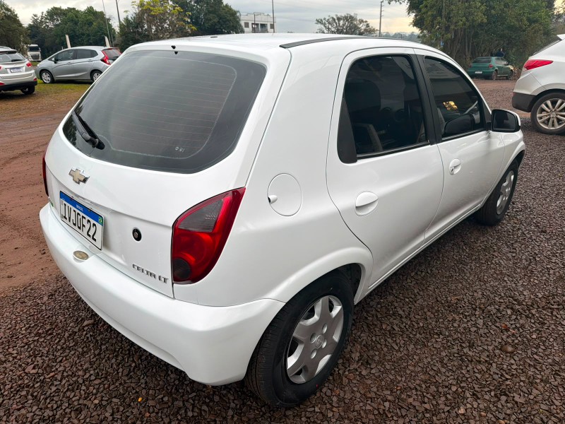 CHEVROLET CELTA LT 1.0 /2014 MENEGHINI VEÍCULOS ARROIO DO MEIO / Carros no Vale