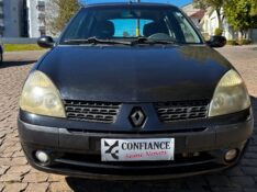 RENAULT CLIO HATCH PRIVILEGE 1.0 16V FLEX 2004 2004/2004 COMPLETO VEÍCULOS GUAPORÉ / Carros no Vale
