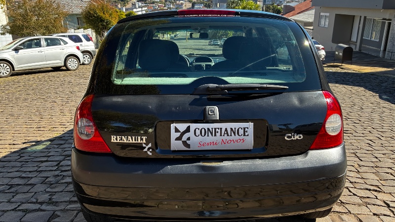 RENAULT CLIO HATCH PRIVILEGE 1.0 16V FLEX 2004 2004/2004 COMPLETO VEÍCULOS GUAPORÉ / Carros no Vale RENAULT CLIO HATCH PRIVILEGE 1.0 16V FLEX 2004 2004/2004 COMPLETO VEÍCULOS GUAPORÉ / Carros no Vale