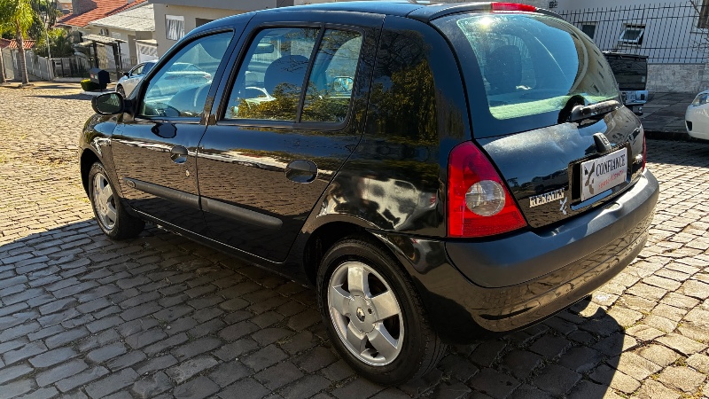 RENAULT CLIO HATCH PRIVILEGE 1.0 16V FLEX 2004 2004/2004 COMPLETO VEÍCULOS GUAPORÉ / Carros no Vale RENAULT CLIO HATCH PRIVILEGE 1.0 16V FLEX 2004 2004/2004 COMPLETO VEÍCULOS GUAPORÉ / Carros no Vale