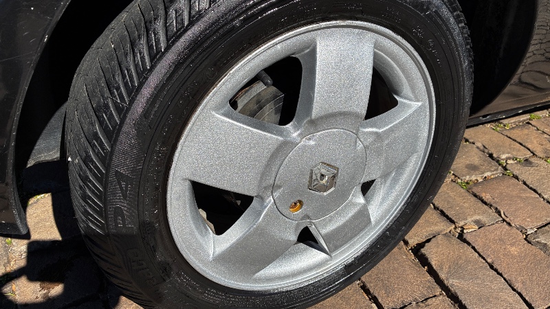 RENAULT CLIO HATCH PRIVILEGE 1.0 16V FLEX 2004 2004/2004 COMPLETO VEÍCULOS GUAPORÉ / Carros no Vale RENAULT CLIO HATCH PRIVILEGE 1.0 16V FLEX 2004 2004/2004 COMPLETO VEÍCULOS GUAPORÉ / Carros no Vale