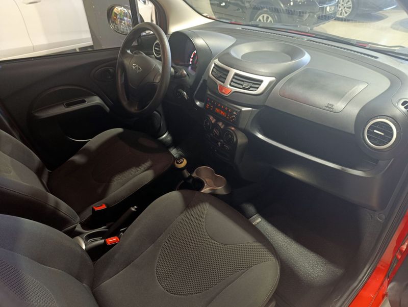 Caoa Chery Qq 1.0 Act 2016/2016 SIM VEÍCULOS PORTO ALEGRE / Carros no Vale Caoa Chery Qq 1.0 Act 2016/2016 SIM VEÍCULOS PORTO ALEGRE / Carros no Vale