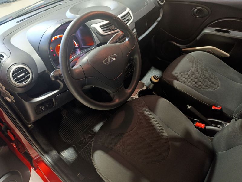 Caoa Chery Qq 1.0 Act 2016/2016 SIM VEÍCULOS PORTO ALEGRE / Carros no Vale Caoa Chery Qq 1.0 Act 2016/2016 SIM VEÍCULOS PORTO ALEGRE / Carros no Vale