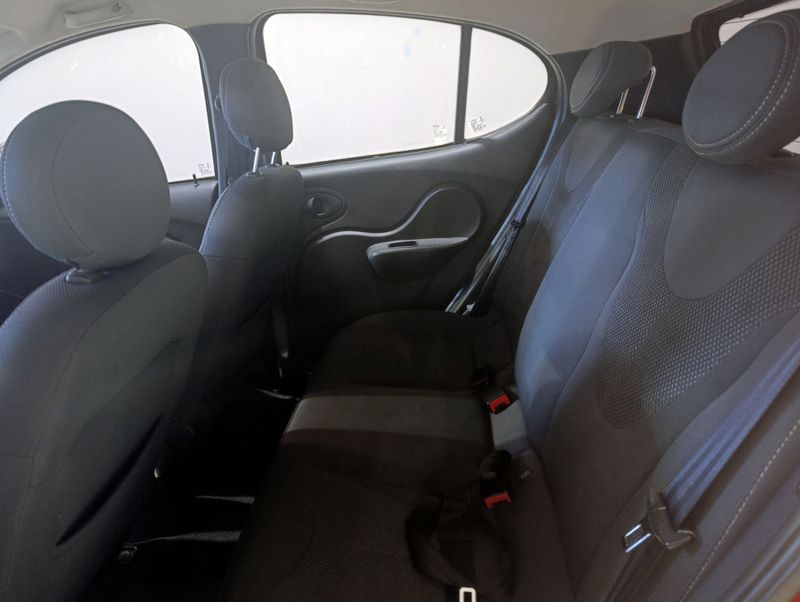 Caoa Chery Qq 1.0 Act 2016/2016 SIM VEÍCULOS PORTO ALEGRE / Carros no Vale Caoa Chery Qq 1.0 Act 2016/2016 SIM VEÍCULOS PORTO ALEGRE / Carros no Vale