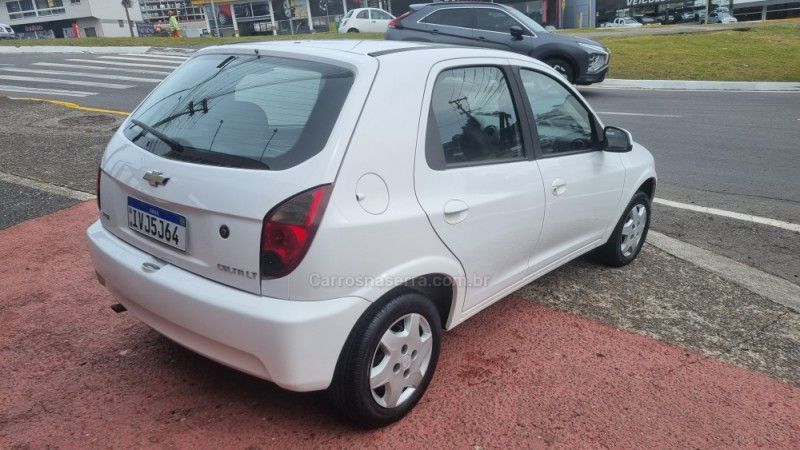 CHEVROLET CELTA 1.0 MPFI LT 8V 2013/2014 HUBNER MULTIMARCAS FARROUPILHA / Carros no Vale