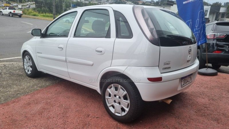 CHEVROLET CORSA 1.4 MPFI MAXX 8V 2011/2011 HUBNER MULTIMARCAS FARROUPILHA / Carros no Vale CHEVROLET CORSA 1.4 MPFI MAXX 8V 2011/2011 HUBNER MULTIMARCAS FARROUPILHA / Carros no Vale