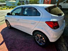 CHEVROLET ONIX 1.4 MPFI LTZ 8V 2015/2015 HUBNER MULTIMARCAS FARROUPILHA / Carros no Vale