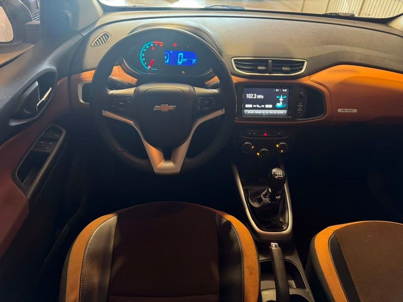 Chevrolet Onix 1.4 Active 2018/2018 SIM VEÍCULOS PORTO ALEGRE / Carros no Vale