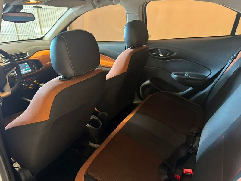 Chevrolet Onix 1.4 Active 2018/2018 SIM VEÍCULOS PORTO ALEGRE / Carros no Vale