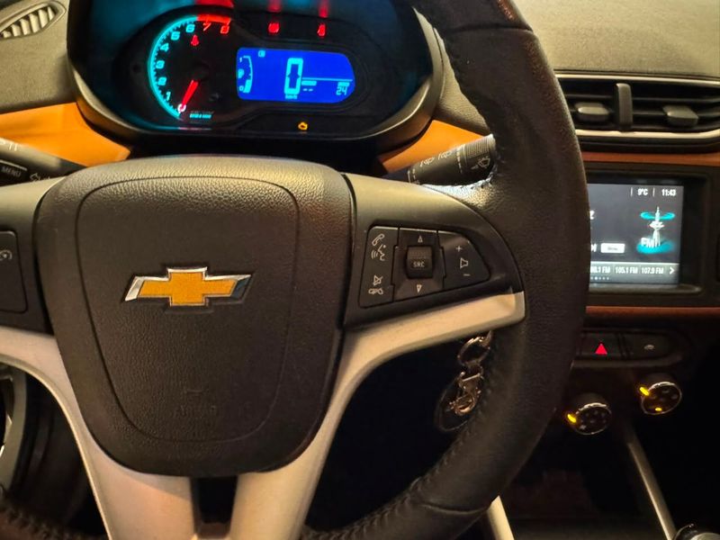 Chevrolet Onix 1.4 Active 2018/2018 SIM VEÍCULOS PORTO ALEGRE / Carros no Vale