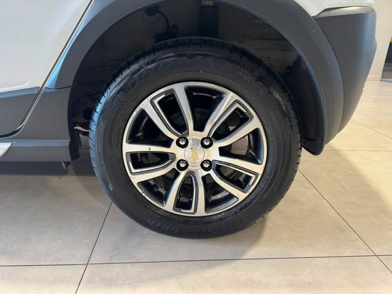 Chevrolet Onix 1.4 Active 2018/2018 SIM VEÍCULOS PORTO ALEGRE / Carros no Vale