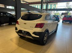Chevrolet Onix 1.4 Active 2018/2018 SIM VEÍCULOS PORTO ALEGRE / Carros no Vale