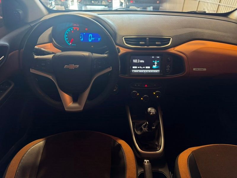 Chevrolet Onix 1.4 Active 2018/2018 SIM VEÍCULOS PORTO ALEGRE / Carros no Vale