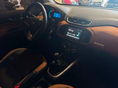 Chevrolet Onix 1.4 Active 2018/2018 SIM VEÍCULOS PORTO ALEGRE / Carros no Vale