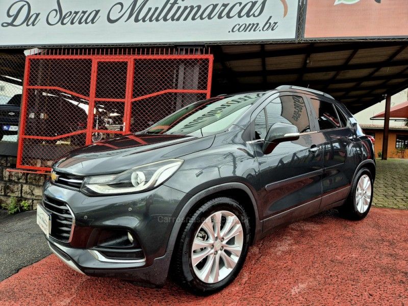 CHEVROLET TRACKER 1.4 16V PREMIER TURBO 2017/2018 HUBNER MULTIMARCAS FARROUPILHA / Carros no Vale