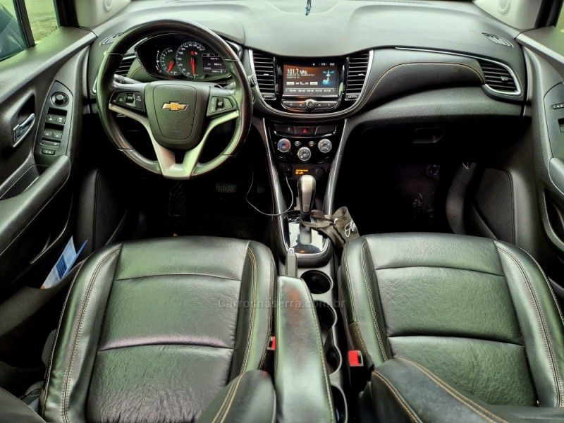 CHEVROLET TRACKER 1.4 16V PREMIER TURBO 2017/2018 HUBNER MULTIMARCAS FARROUPILHA / Carros no Vale