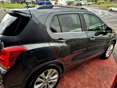 CHEVROLET TRACKER 1.4 16V PREMIER TURBO 2017/2018 HUBNER MULTIMARCAS FARROUPILHA / Carros no Vale